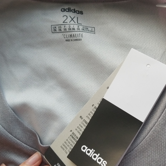 Adidas Crewneck Essential Performance Tee - Picture 2 of 4